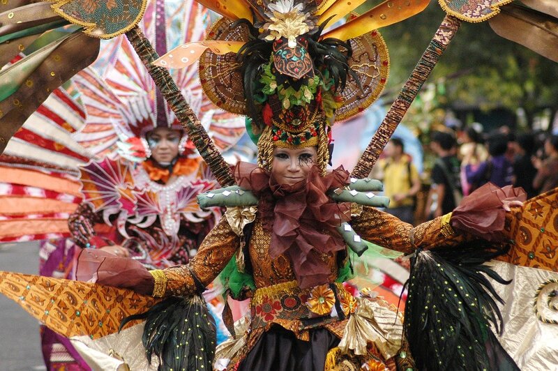 Uso de productos termoformados de plástico en Carnaval